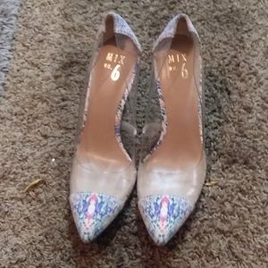 NWOT colorful heels